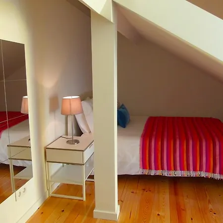 Cozy Attic Up To 4 Guests Lisboa