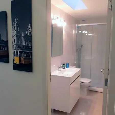 Cozy Attic Up To 4 Guests * Lisboa