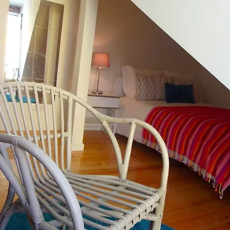 Cozy Attic Up To 4 Guests Apartment *